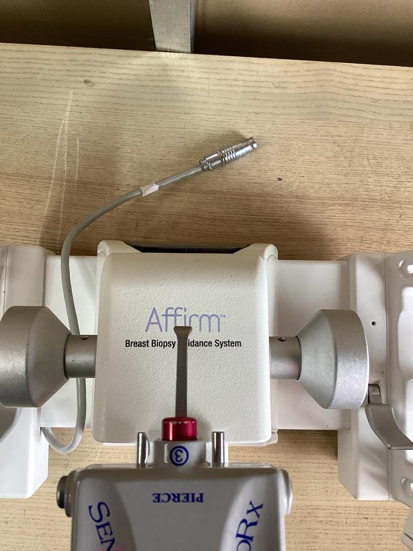 aceaee99-8876-4873-a2d2-8224e115e217.large