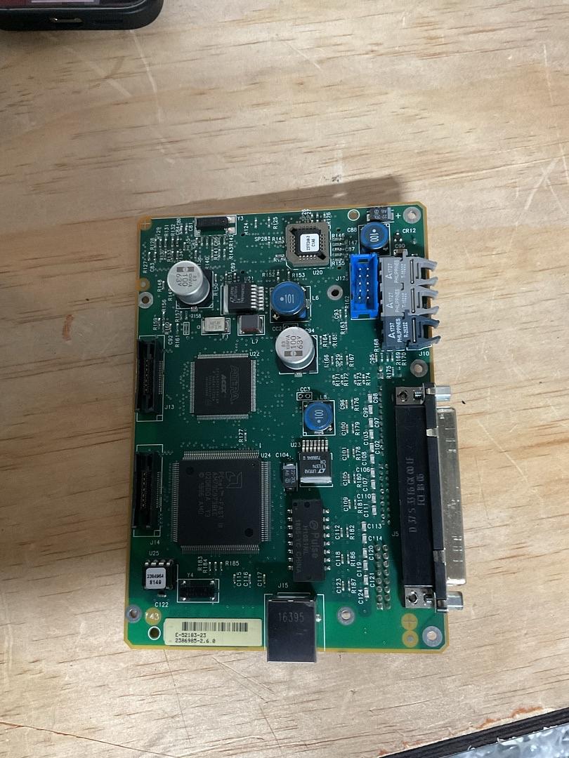 f203c40d-bb6c-43c8-b3a6-29ef58f669e3.large